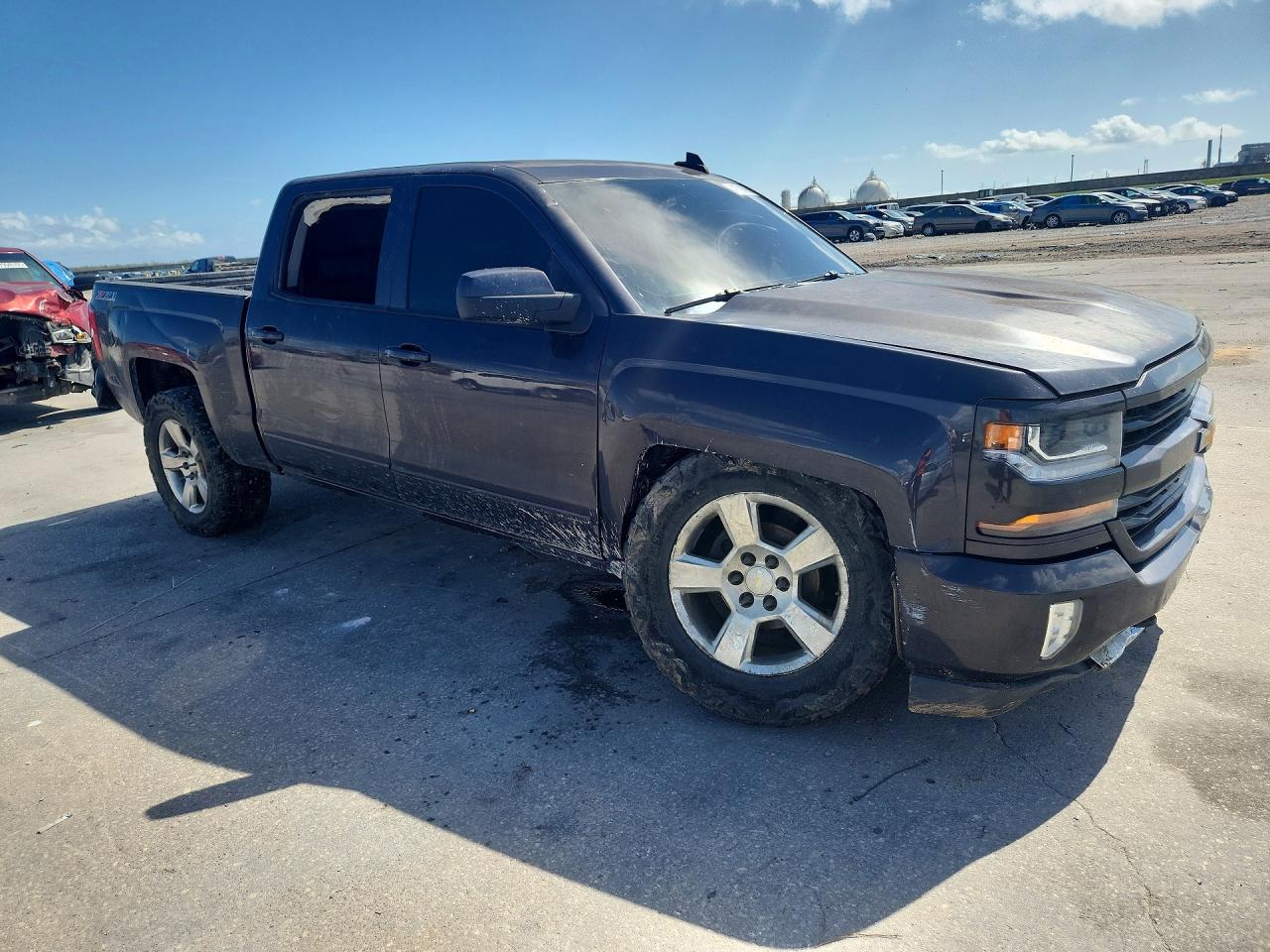 2016 CHEVROLET SILVERADO K1500 LT photo 4