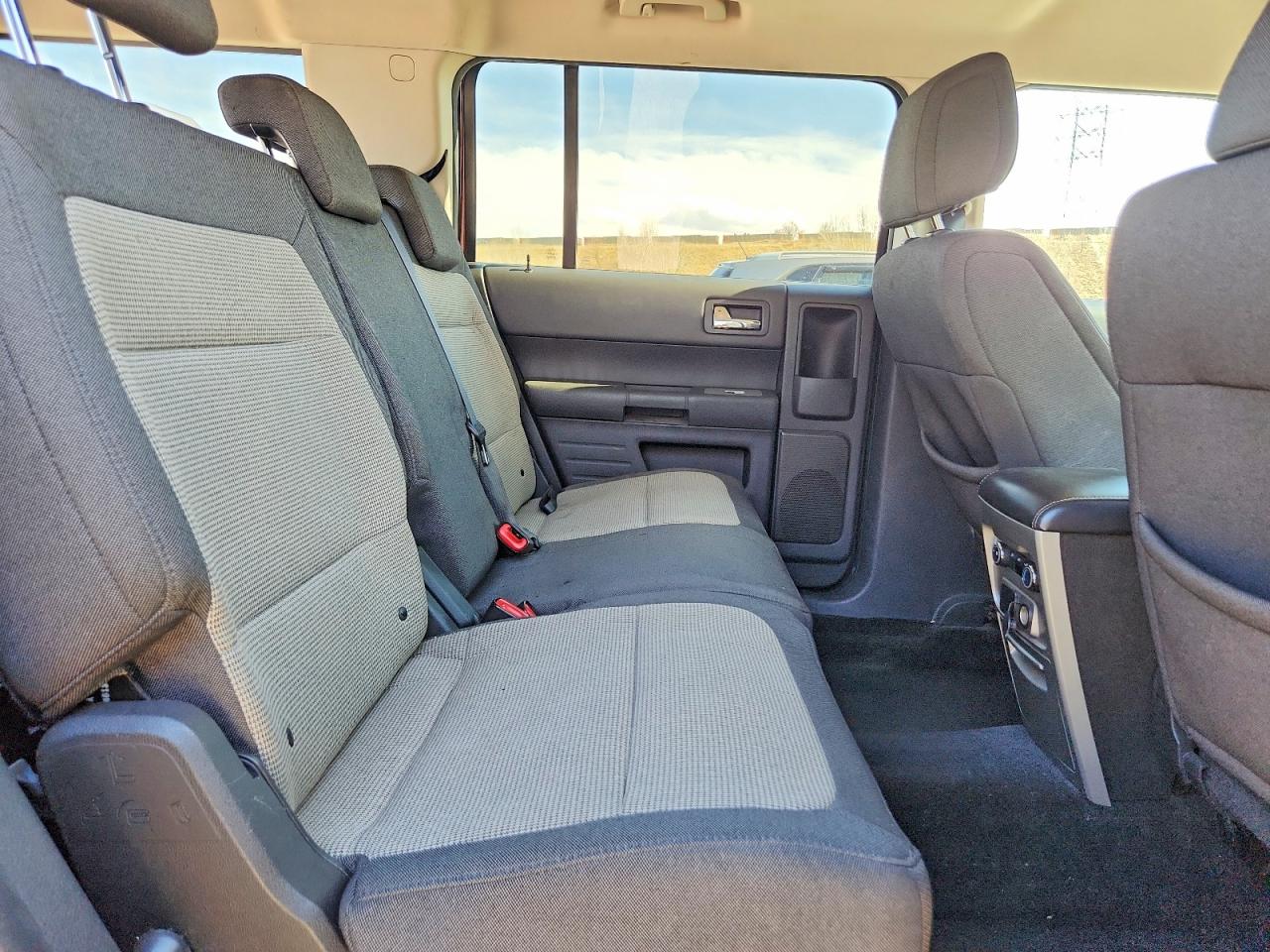 2011 FORD FLEX SE photo 11