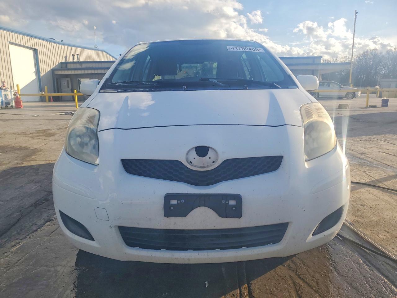 2010 TOYOTA YARIS BASE photo 13