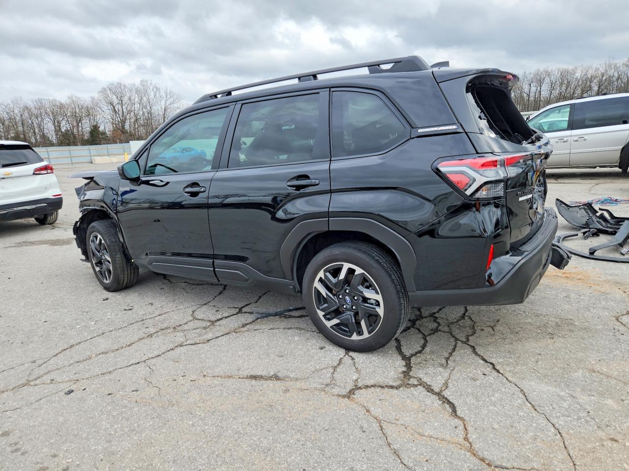 2025 SUBARU FORESTER PREMIUM photo 2