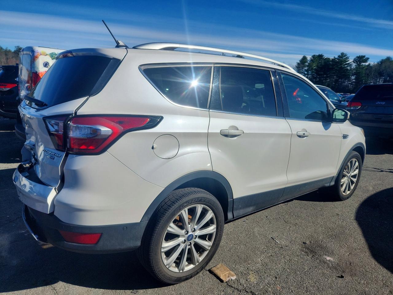 2018 FORD ESCAPE TITANIUM photo 5