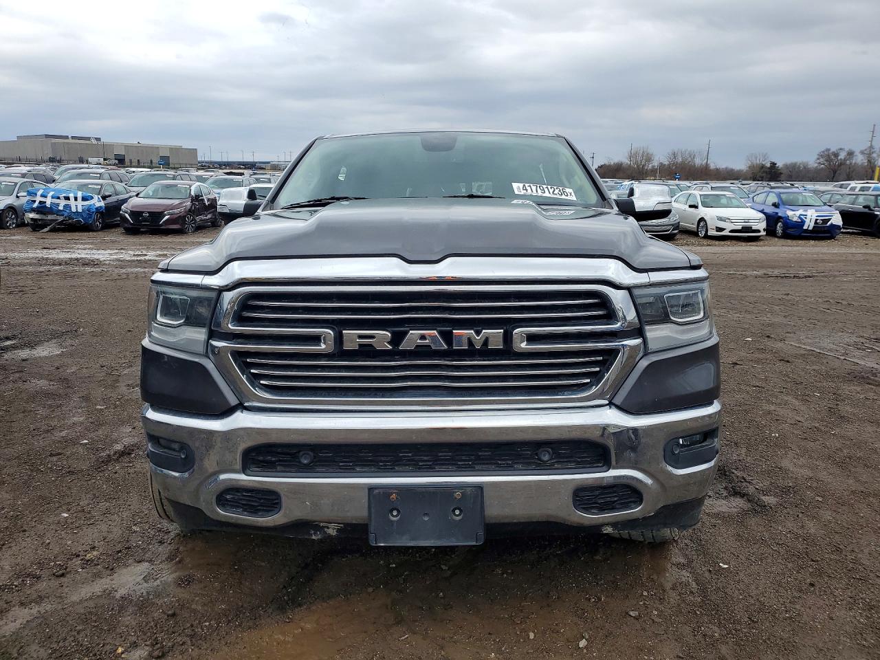 2019 RAM 1500 LARAMIE photo 5