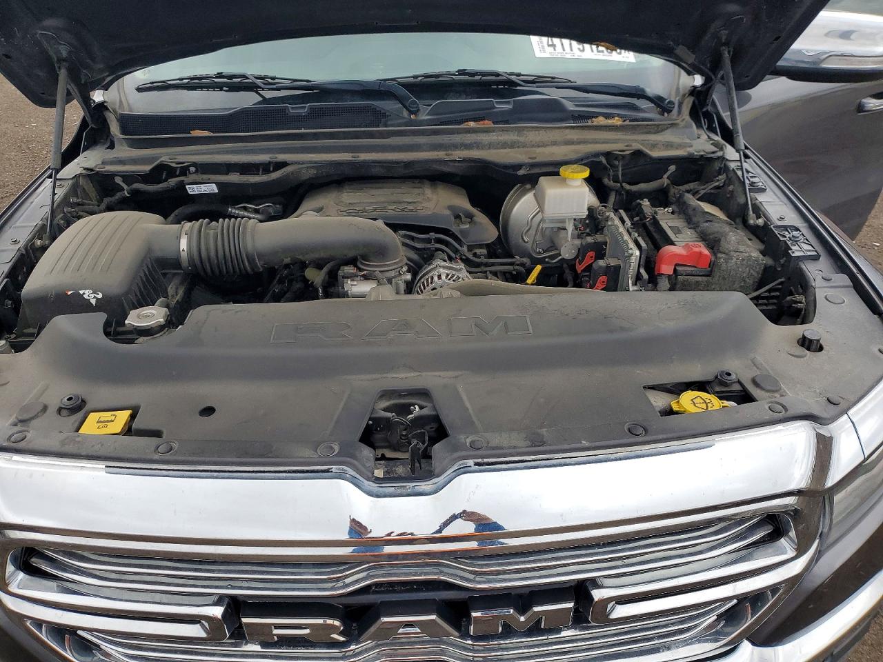 2019 RAM 1500 LARAMIE photo 11