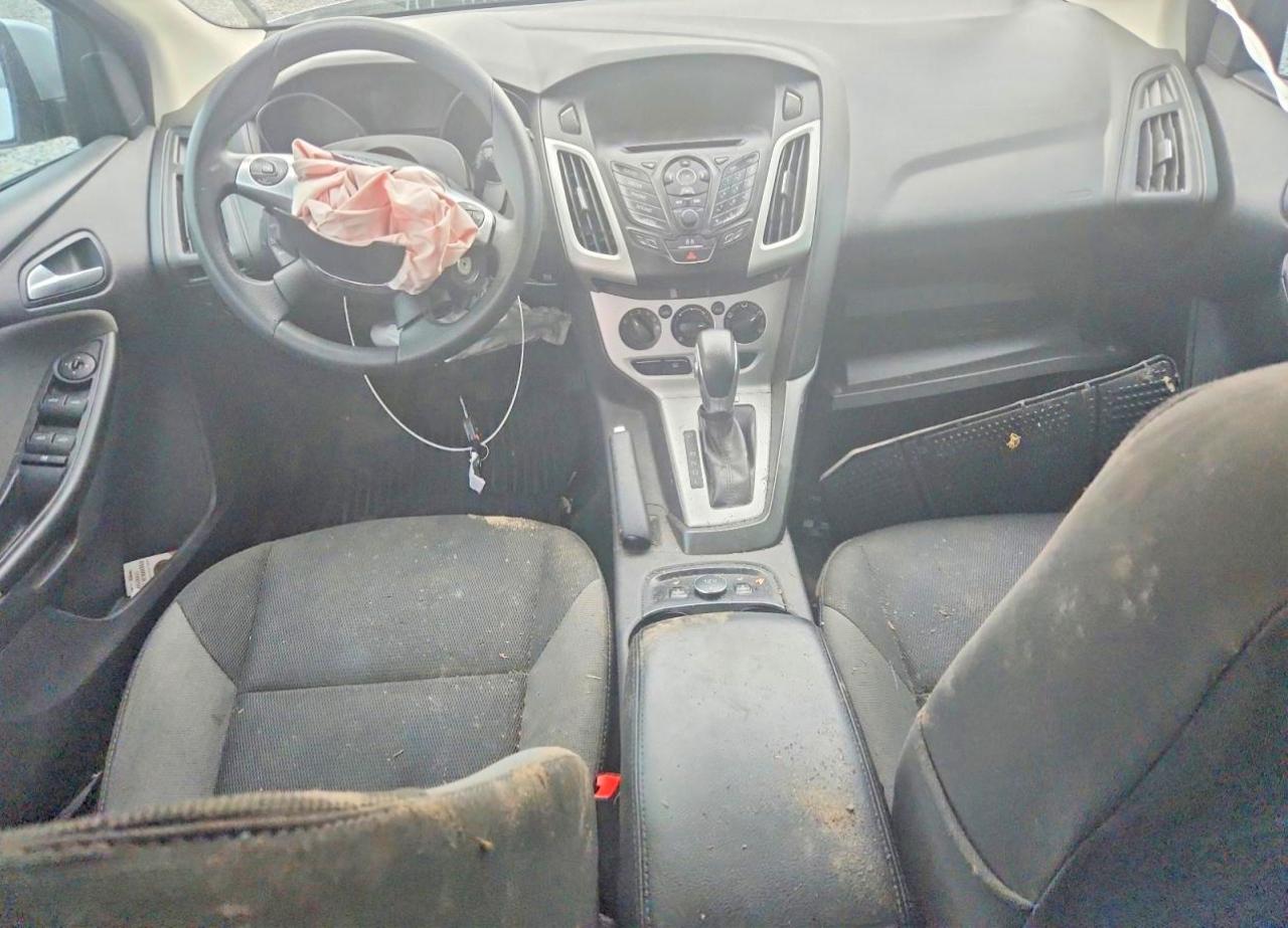 2014 FORD FOCUS SE photo 8