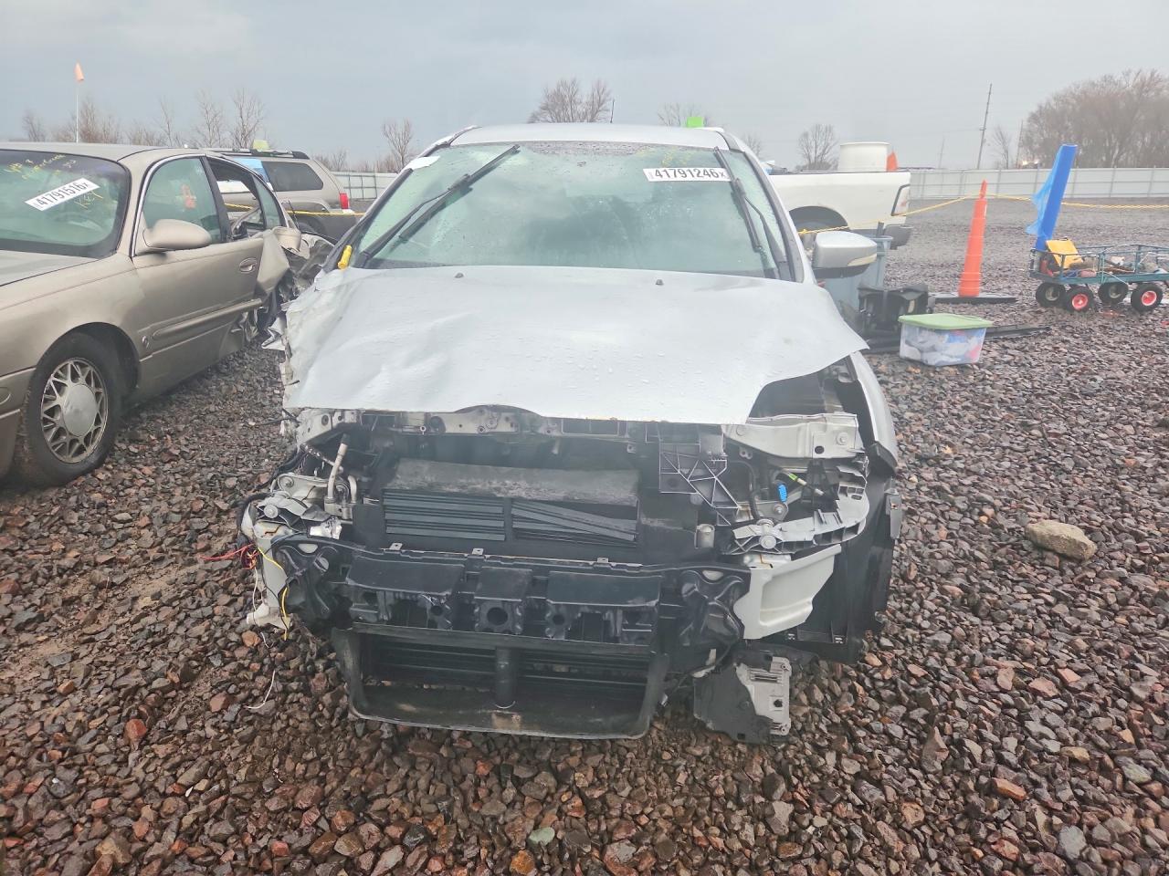 2014 FORD FOCUS SE photo 5