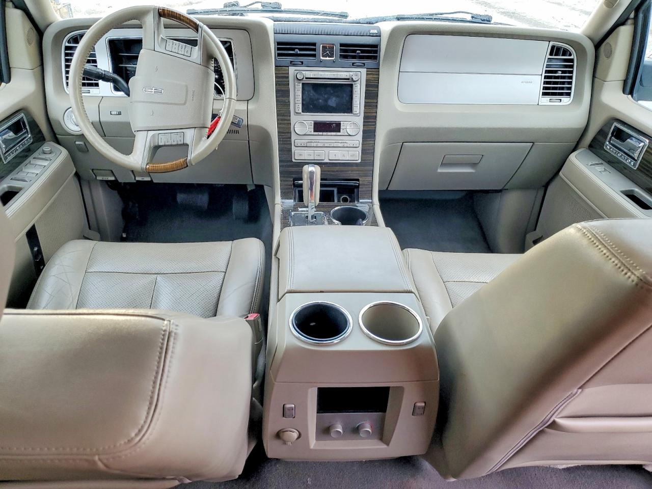 2009 LINCOLN NAVIGATOR photo 22