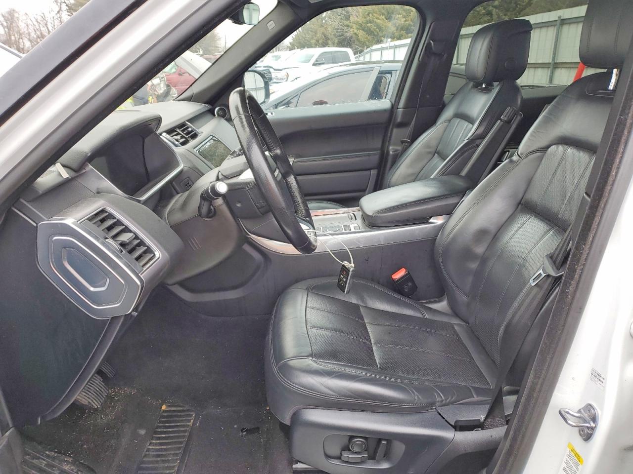 2020 LAND ROVER RANGE ROVER SPORT HSE photo 13