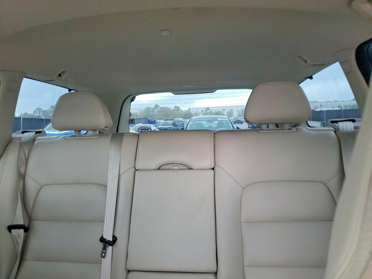 2015 VOLVO XC70 T6 PLATINUM photo 28