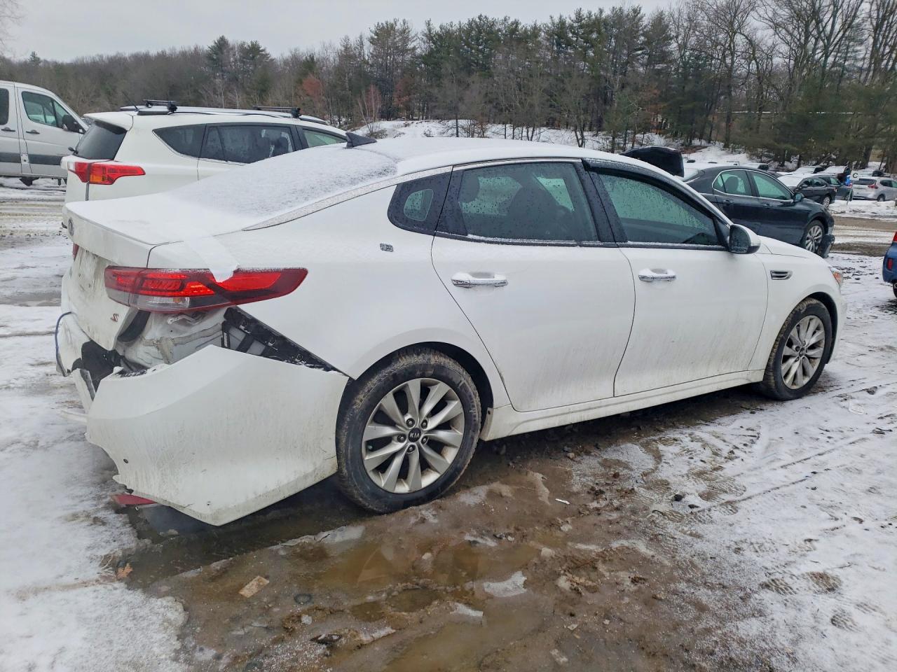 2018 KIA OPTIMA S photo 3