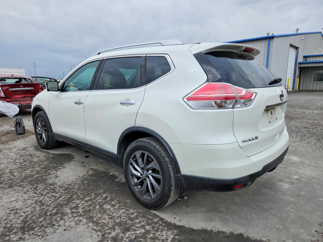 2016 NISSAN ROGUE SL photo 2