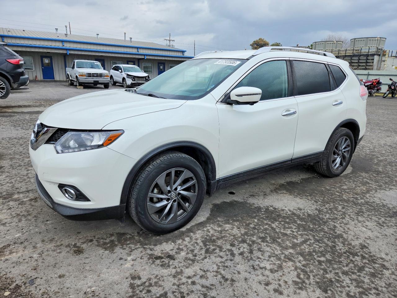 2016 NISSAN ROGUE