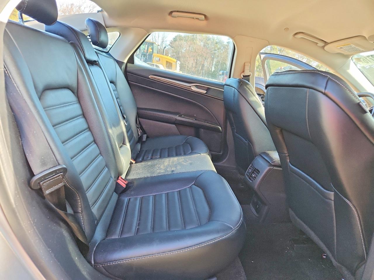 2017 FORD FUSION SE PHEV photo 10