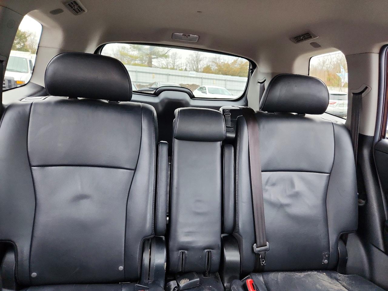 2013 TOYOTA HIGHLANDER SE photo 28