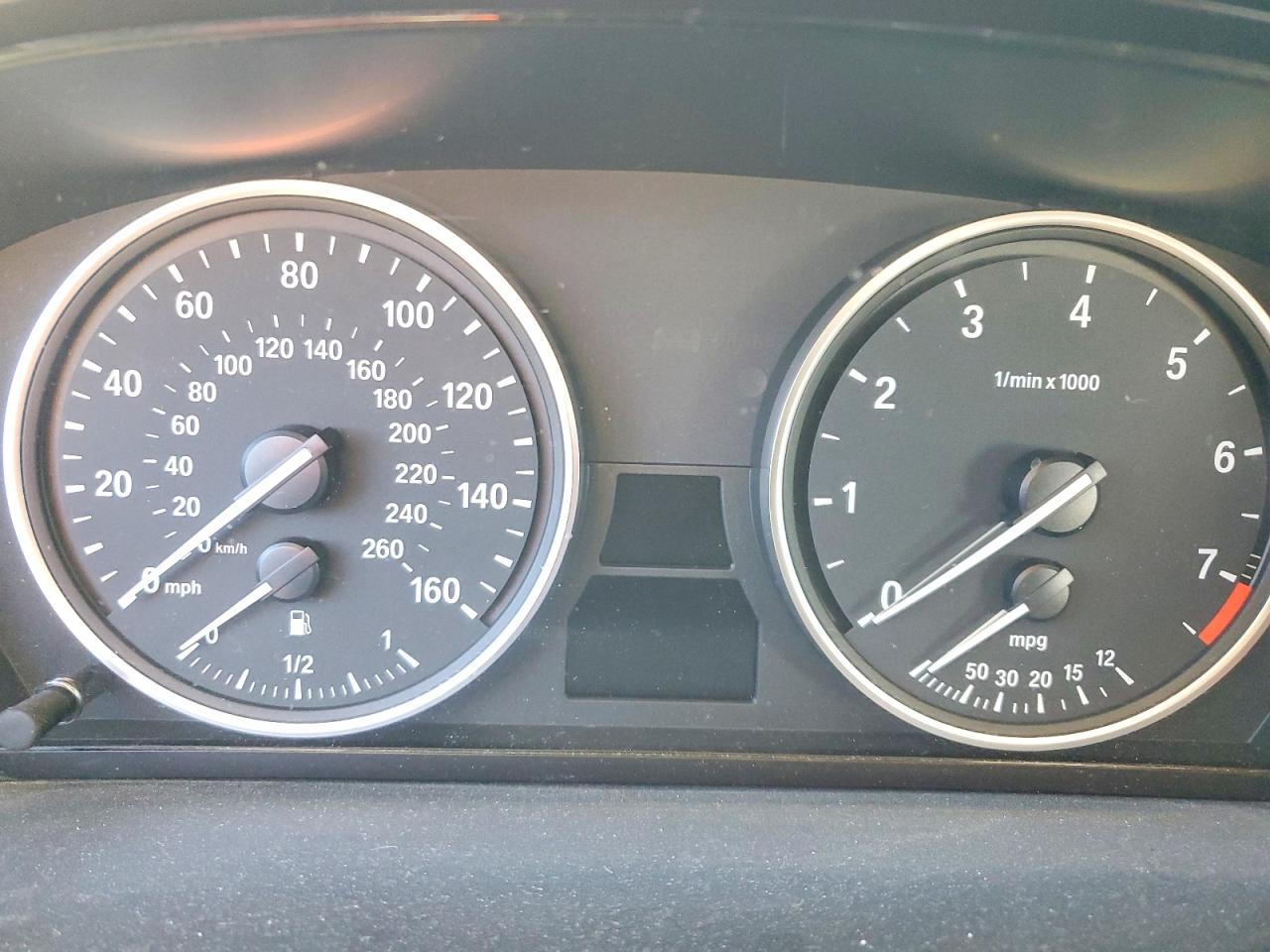 2010 BMW 535 XI photo 25