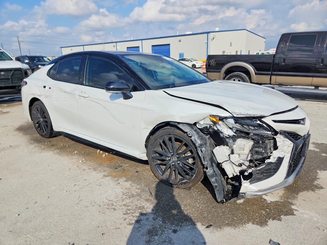 2021 TOYOTA CAMRY XSE V6 photo 4