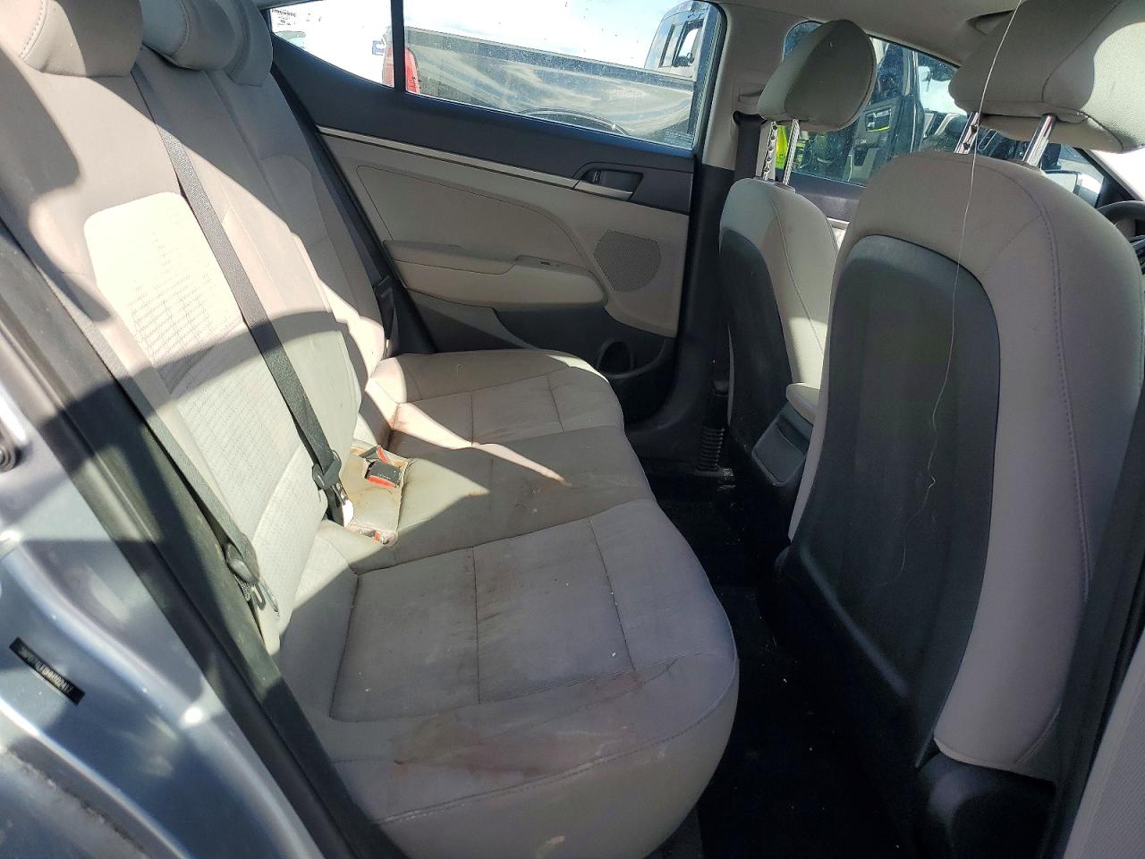 2017 HYUNDAI ELANTRA SE photo 19
