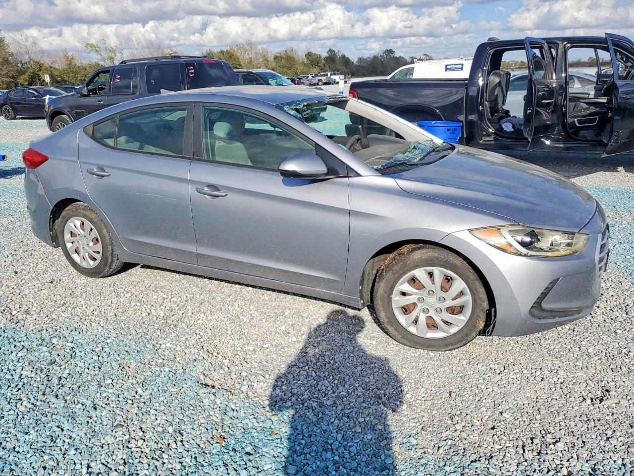 2017 HYUNDAI ELANTRA SE photo 7