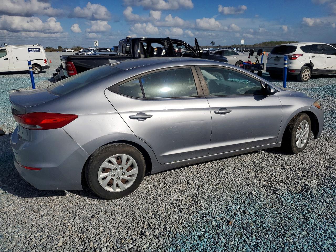 2017 HYUNDAI ELANTRA SE photo 5