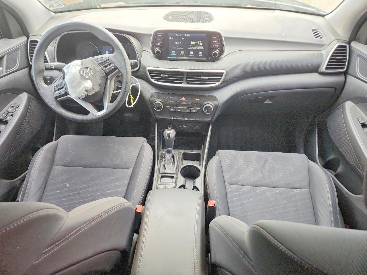 2020 HYUNDAI TUCSON SE photo 8