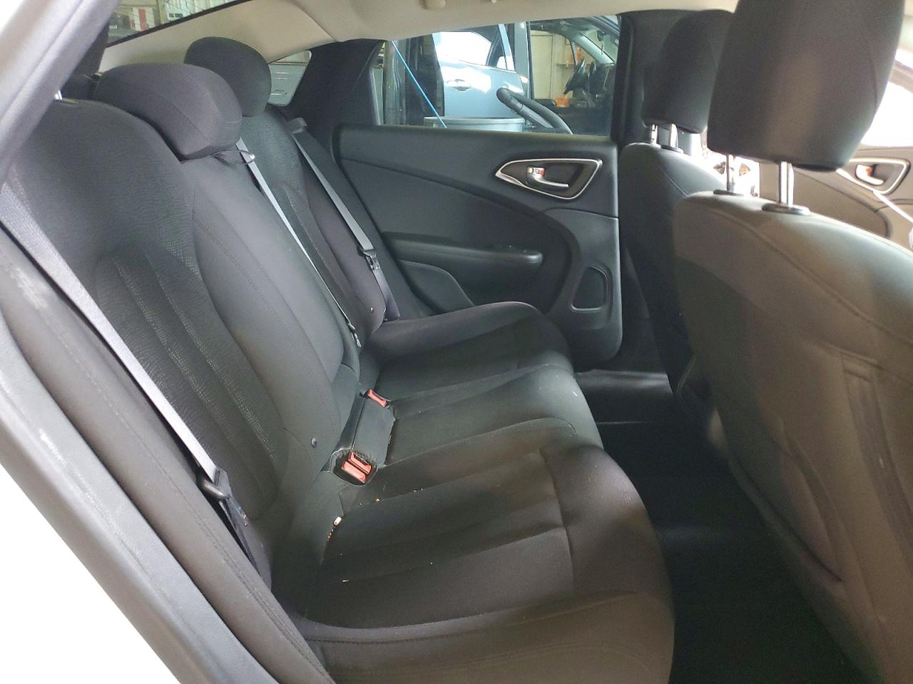 2016 CHRYSLER 200 LIMITED photo 10