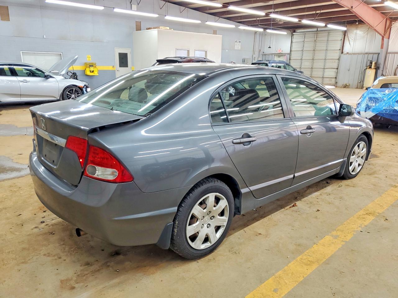 2010 HONDA CIVIC LX photo 3