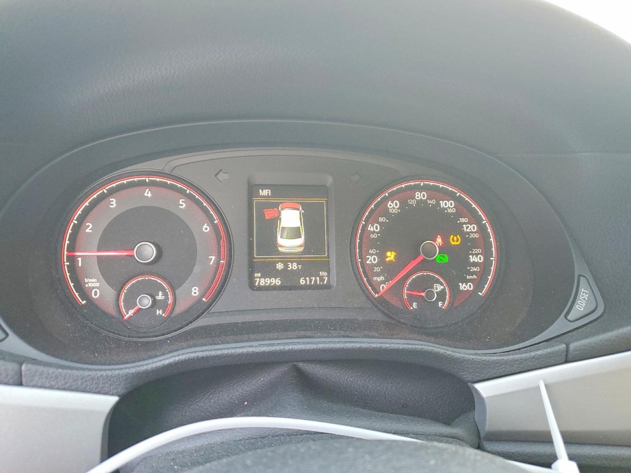 2021 VOLKSWAGEN PASSAT SE photo 9