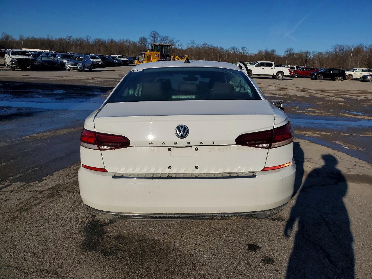 2021 VOLKSWAGEN PASSAT SE photo 6