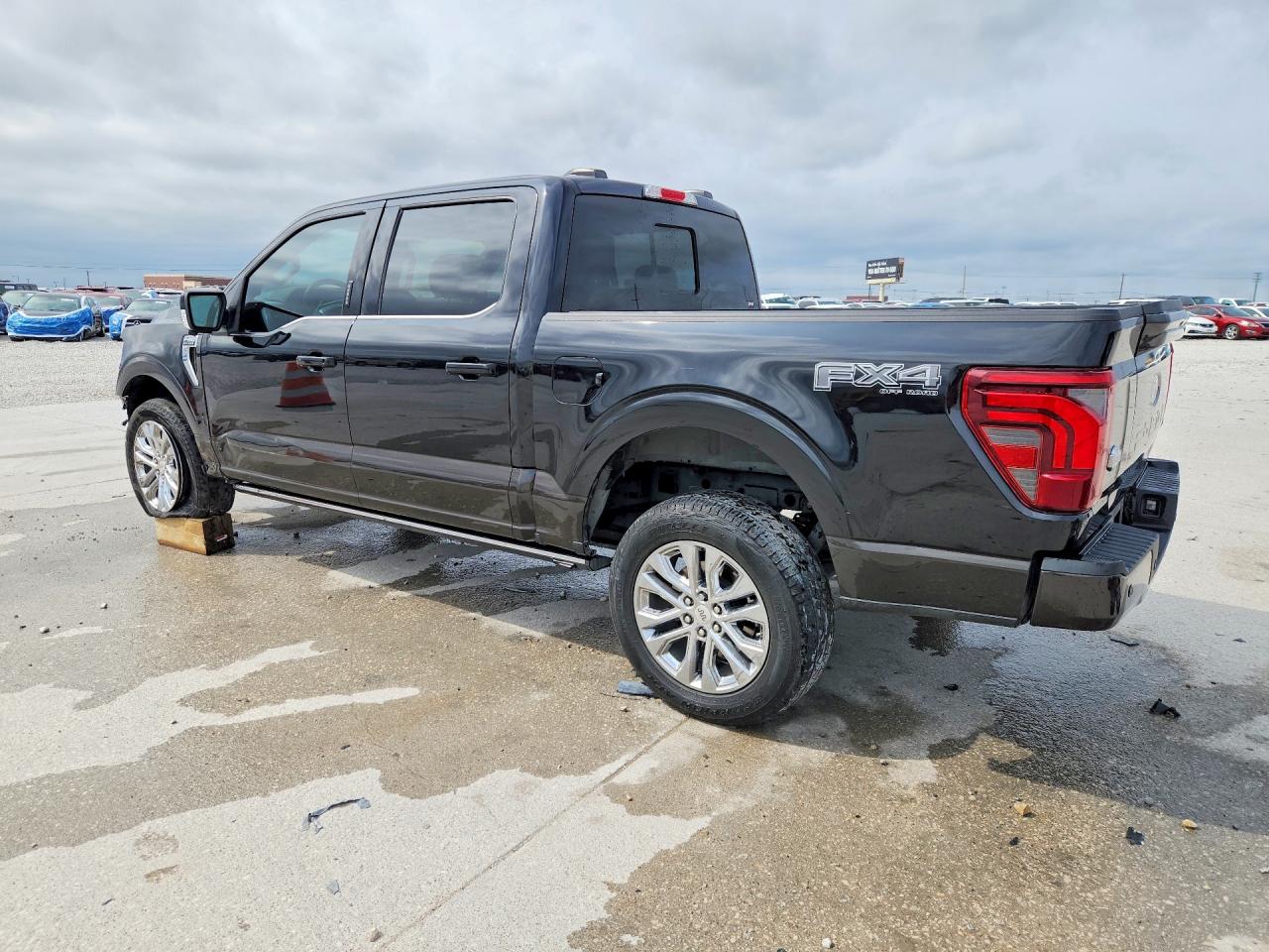 2024 FORD F150 KING RANCH photo 3