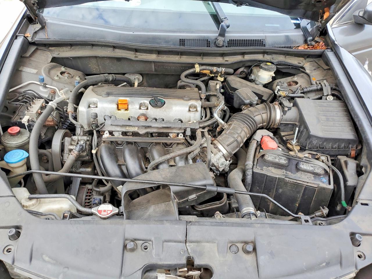2010 HONDA ACCORD LX photo 21