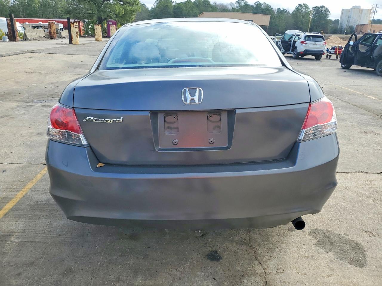 2010 HONDA ACCORD LX photo 11