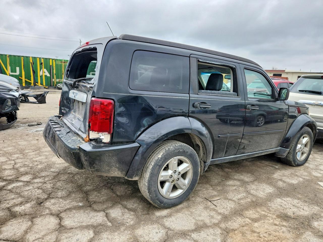 2008 DODGE NITRO SLT photo 3