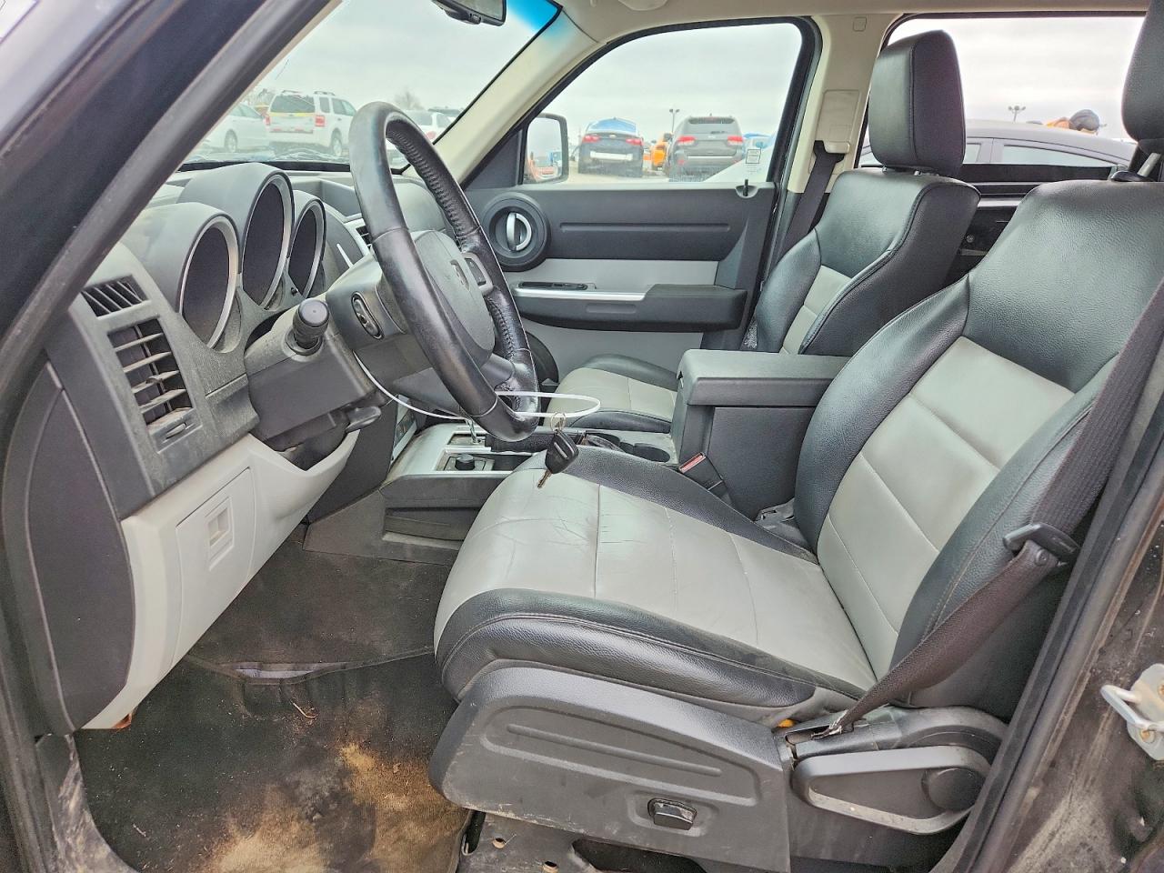 2008 DODGE NITRO SLT photo 7