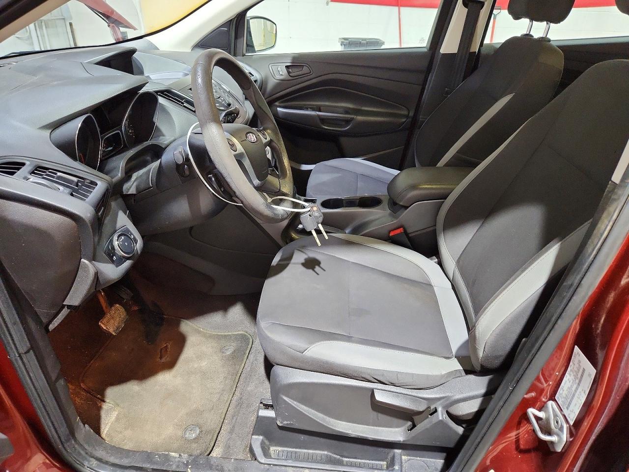 2014 FORD ESCAPE S photo 19