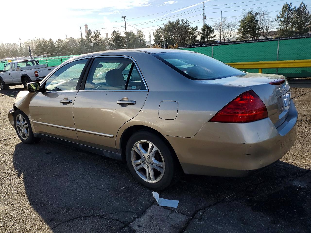 2007 HONDA ACCORD LX photo 2