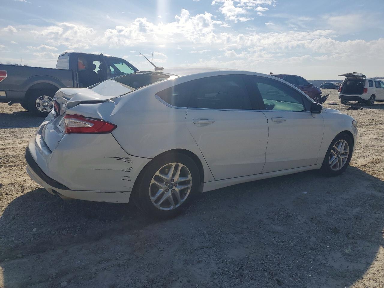2013 FORD FUSION SE photo 7