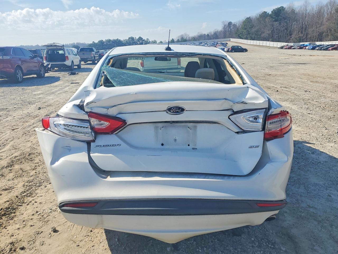 2013 FORD FUSION SE photo 16