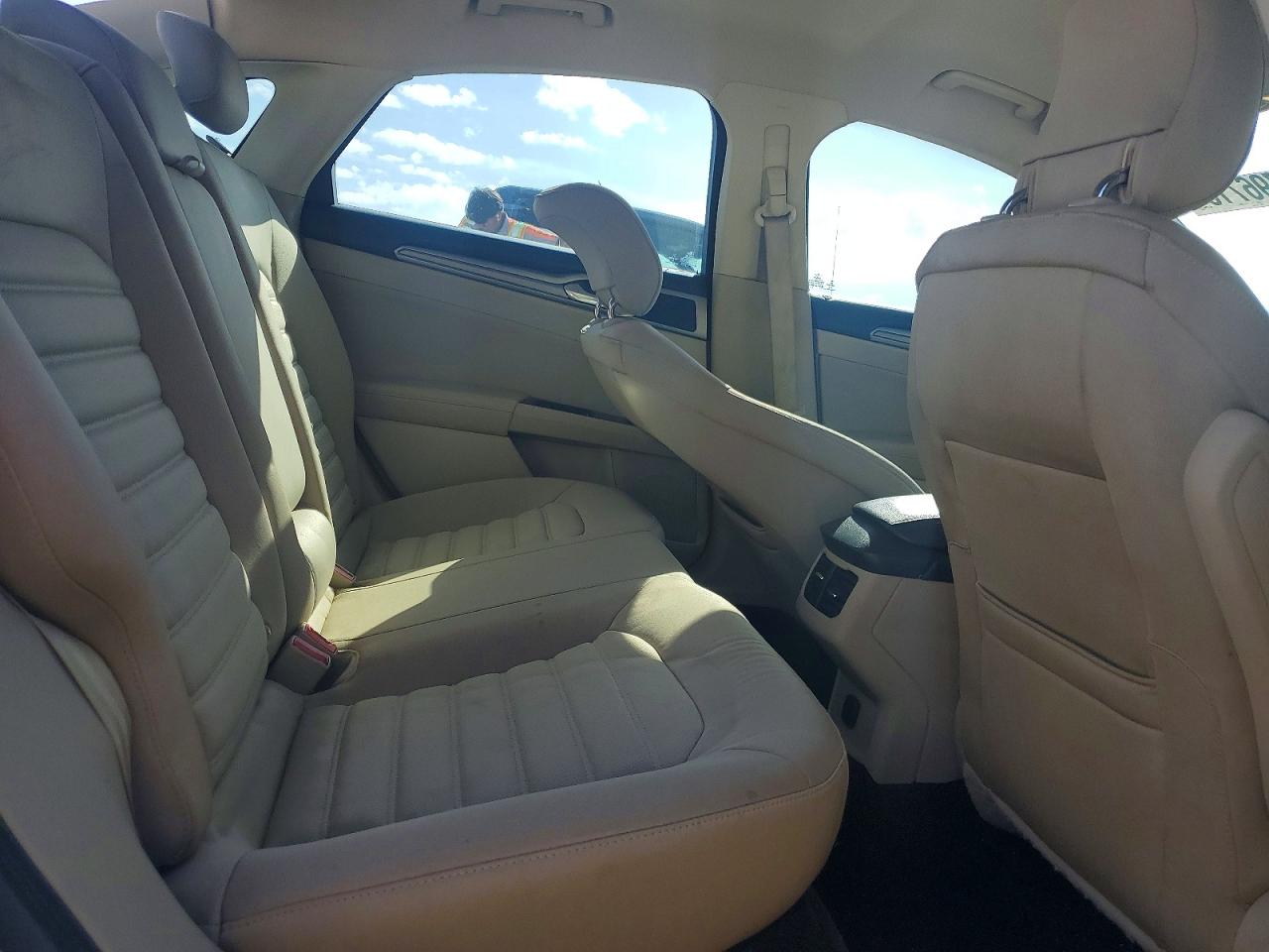 2013 FORD FUSION SE photo 28