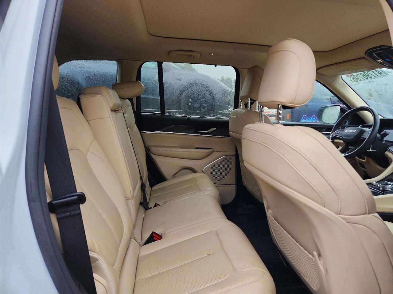 2022 JEEP GRAND CHEROKEE LIMITED photo 11