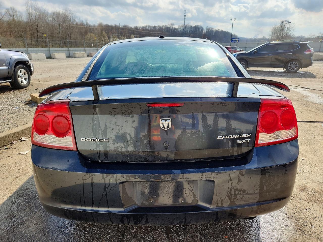 2010 DODGE CHARGER SXT photo 11