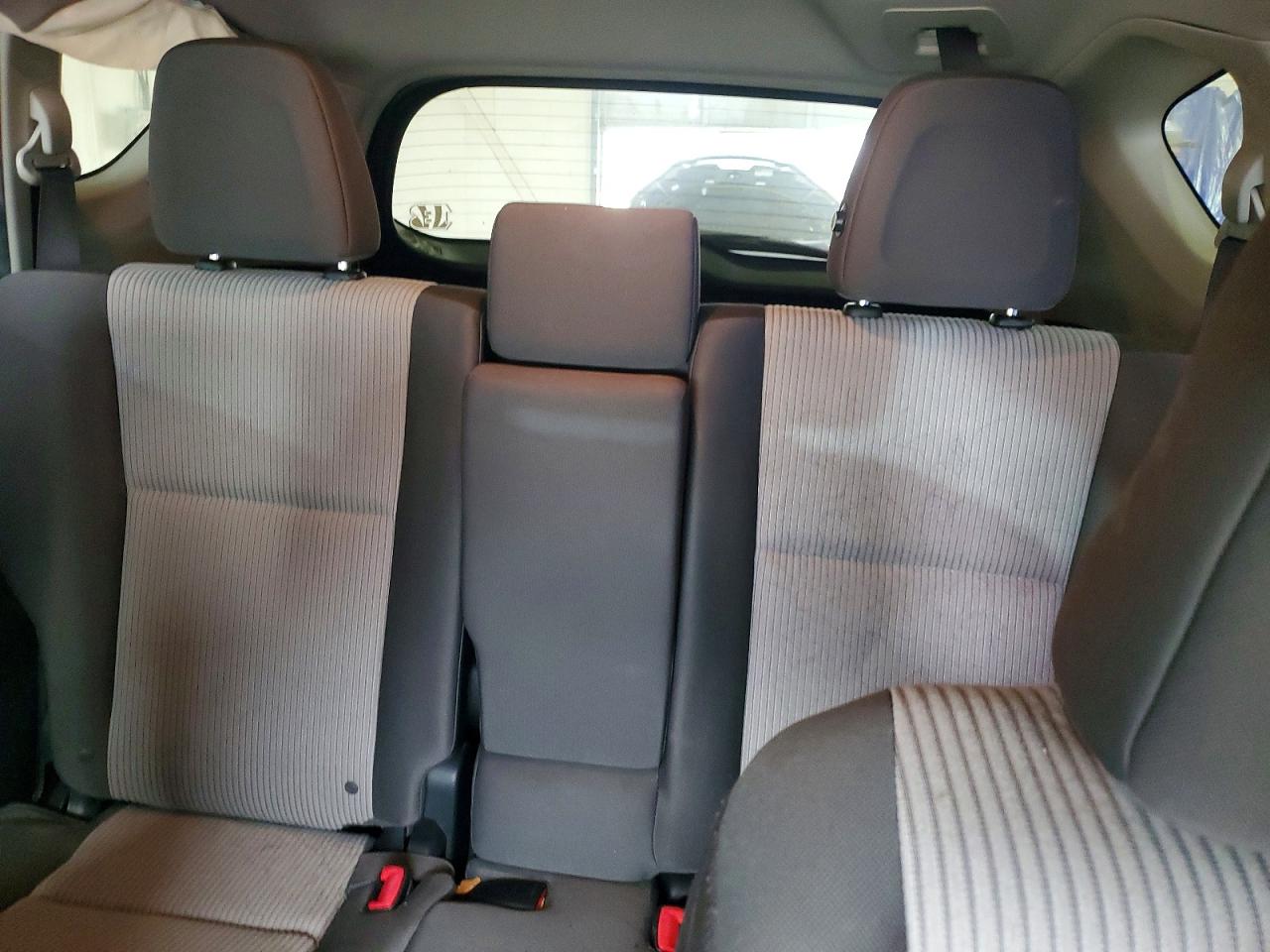 2013 TOYOTA RAV4 LE photo 19