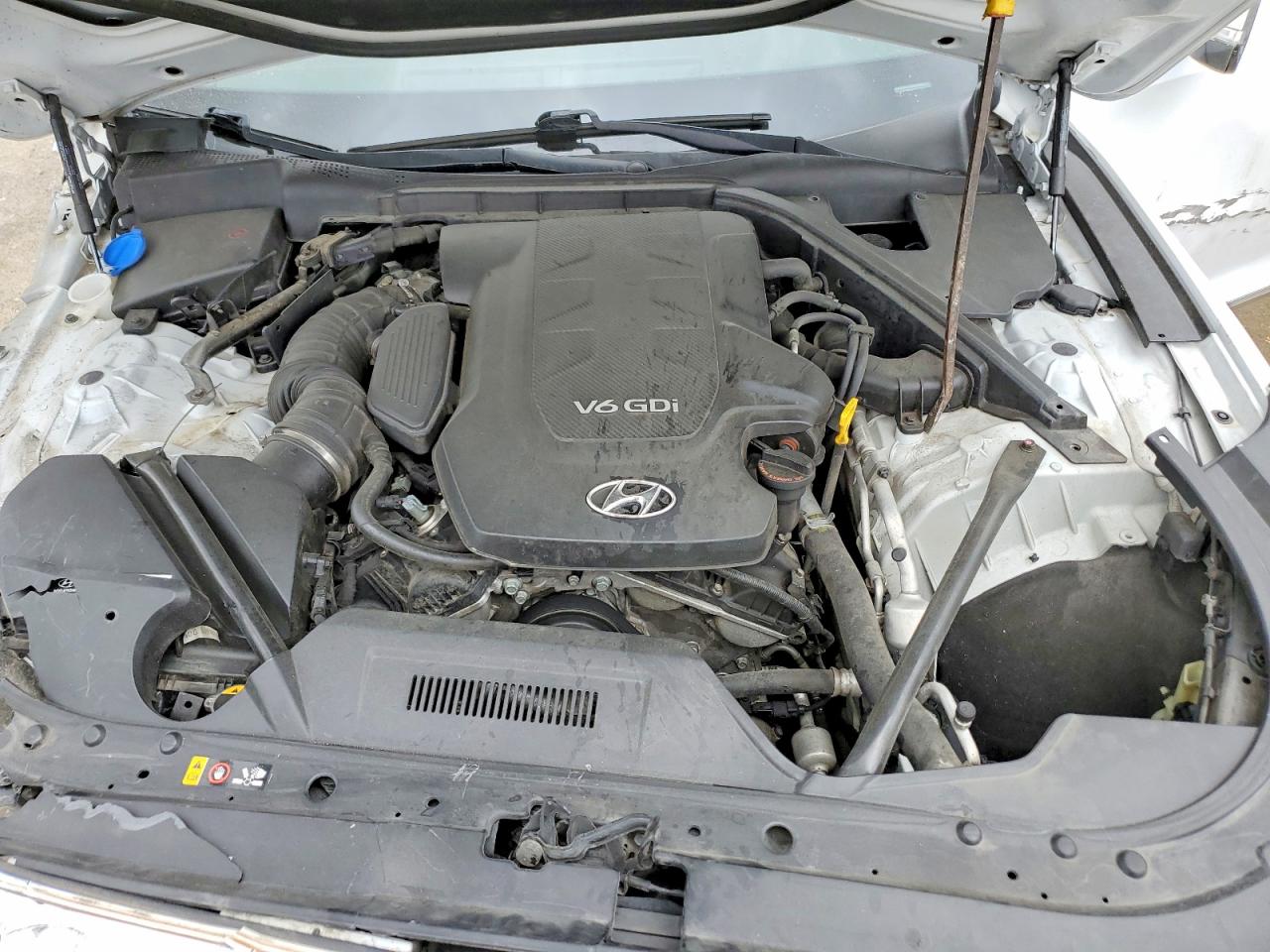 2015 HYUNDAI GENESIS 3.8L photo 11