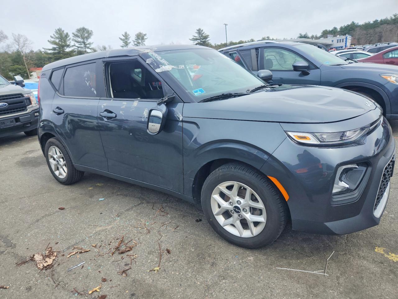 2022 KIA SOUL LX photo 4