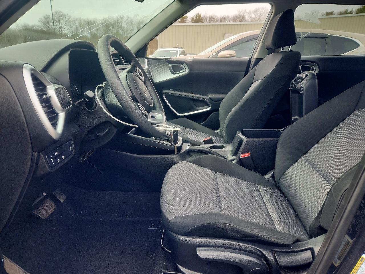 2022 KIA SOUL LX photo 7