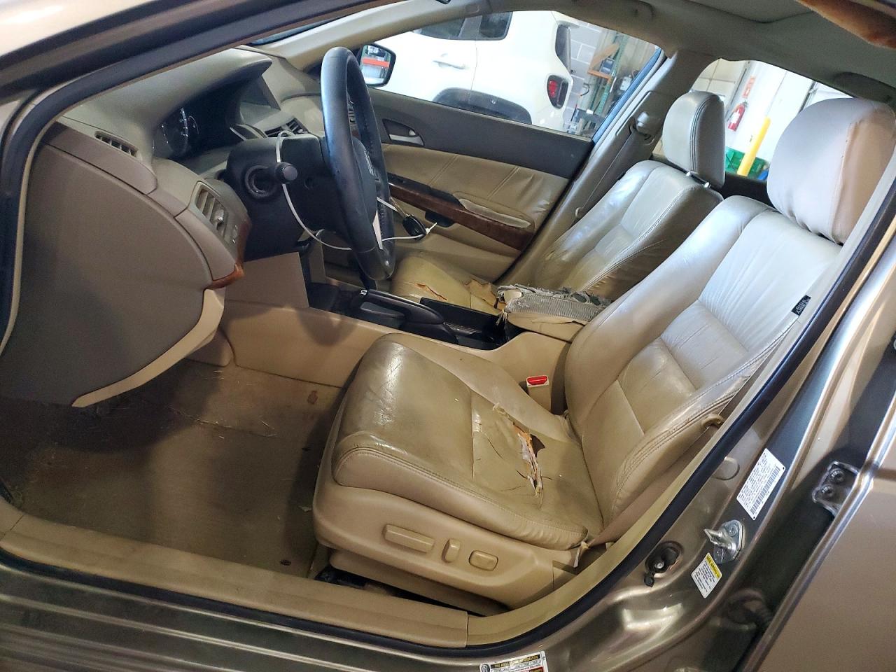 2009 HONDA ACCORD EXL photo 13