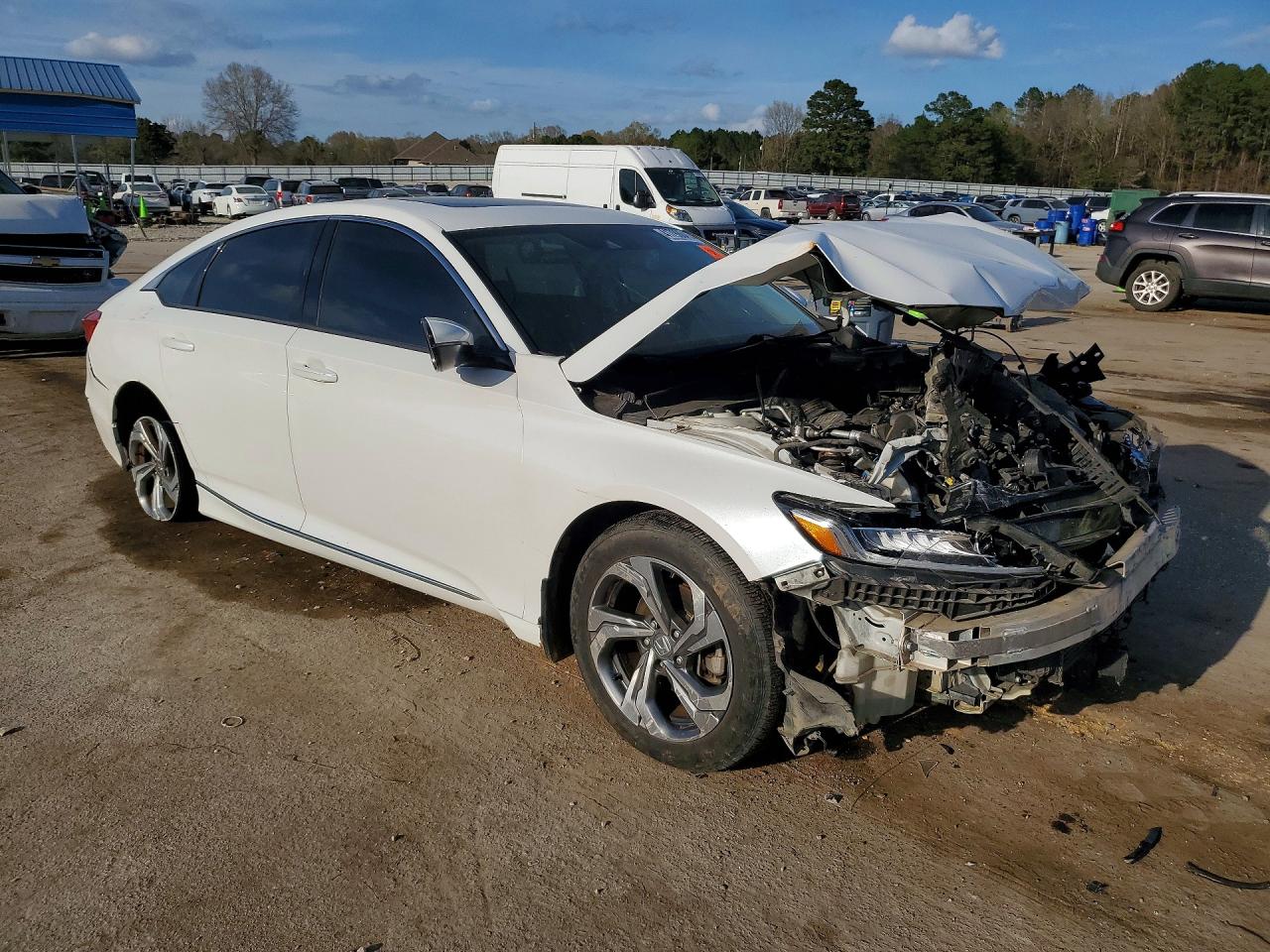 2018 HONDA ACCORD photo 7