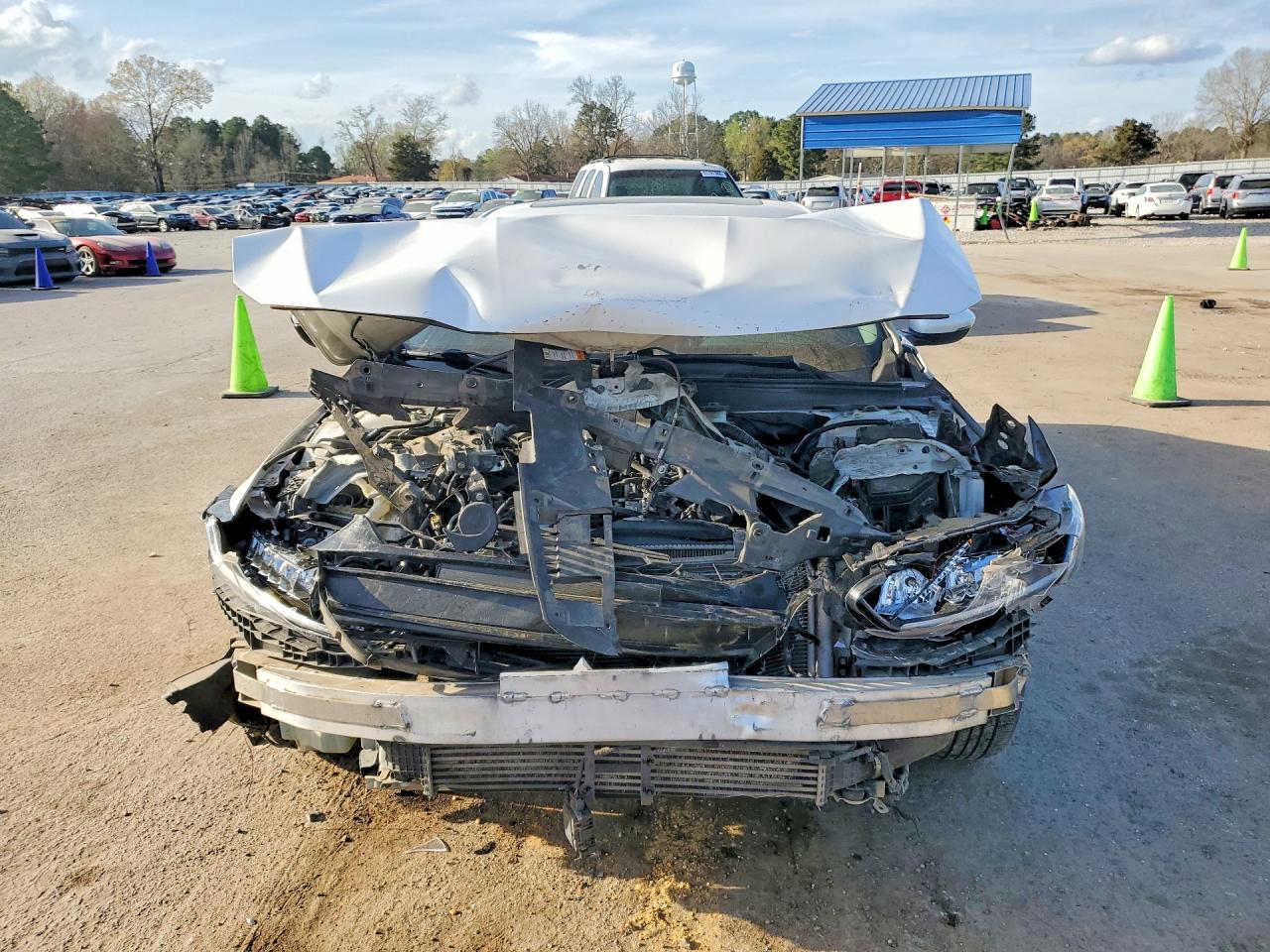 2018 HONDA ACCORD photo 9