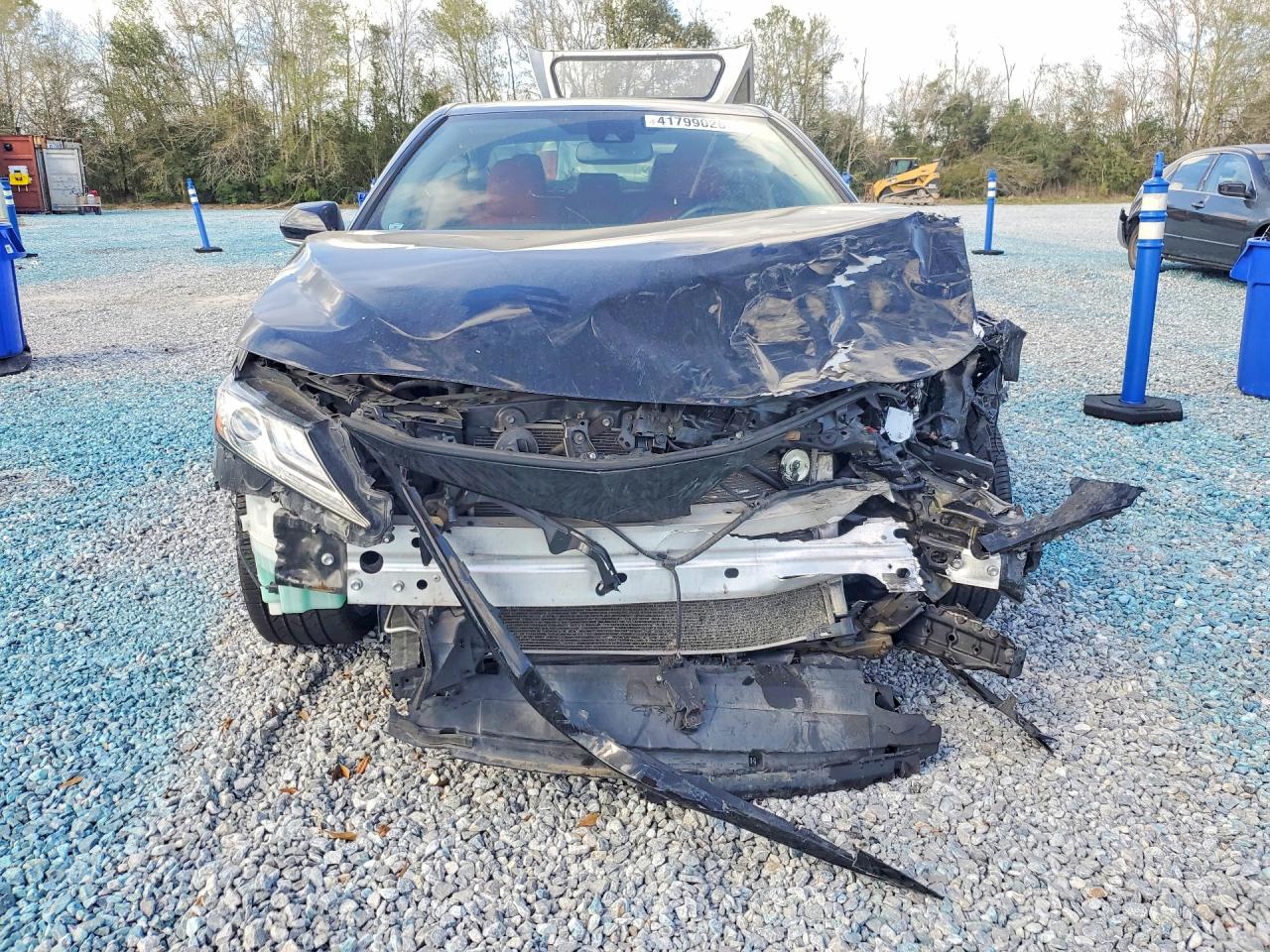 2019 TOYOTA CAMRY photo 9