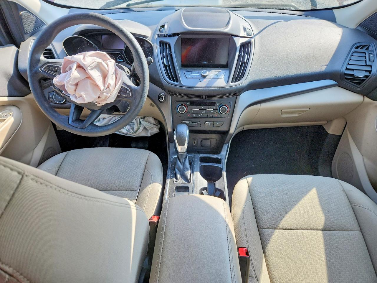 2019 FORD ESCAPE SE photo 15