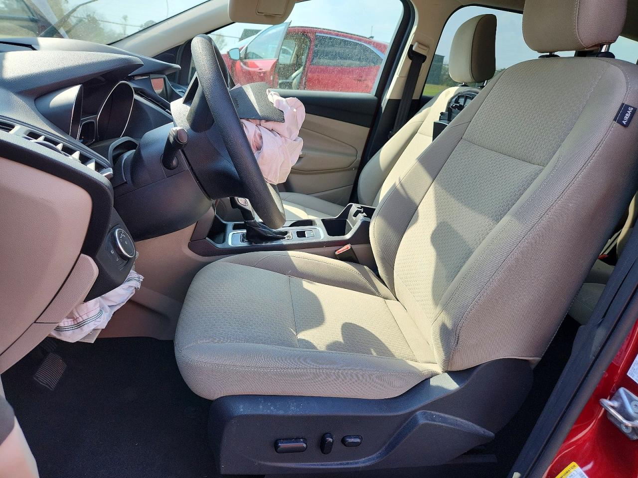 2019 FORD ESCAPE SE photo 13