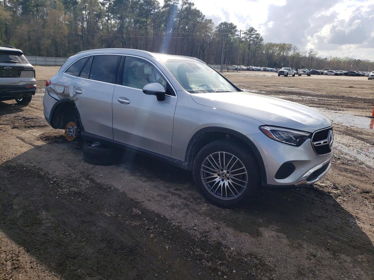 2024 MERCEDES-BENZ GLC 300 4MATIC photo 4